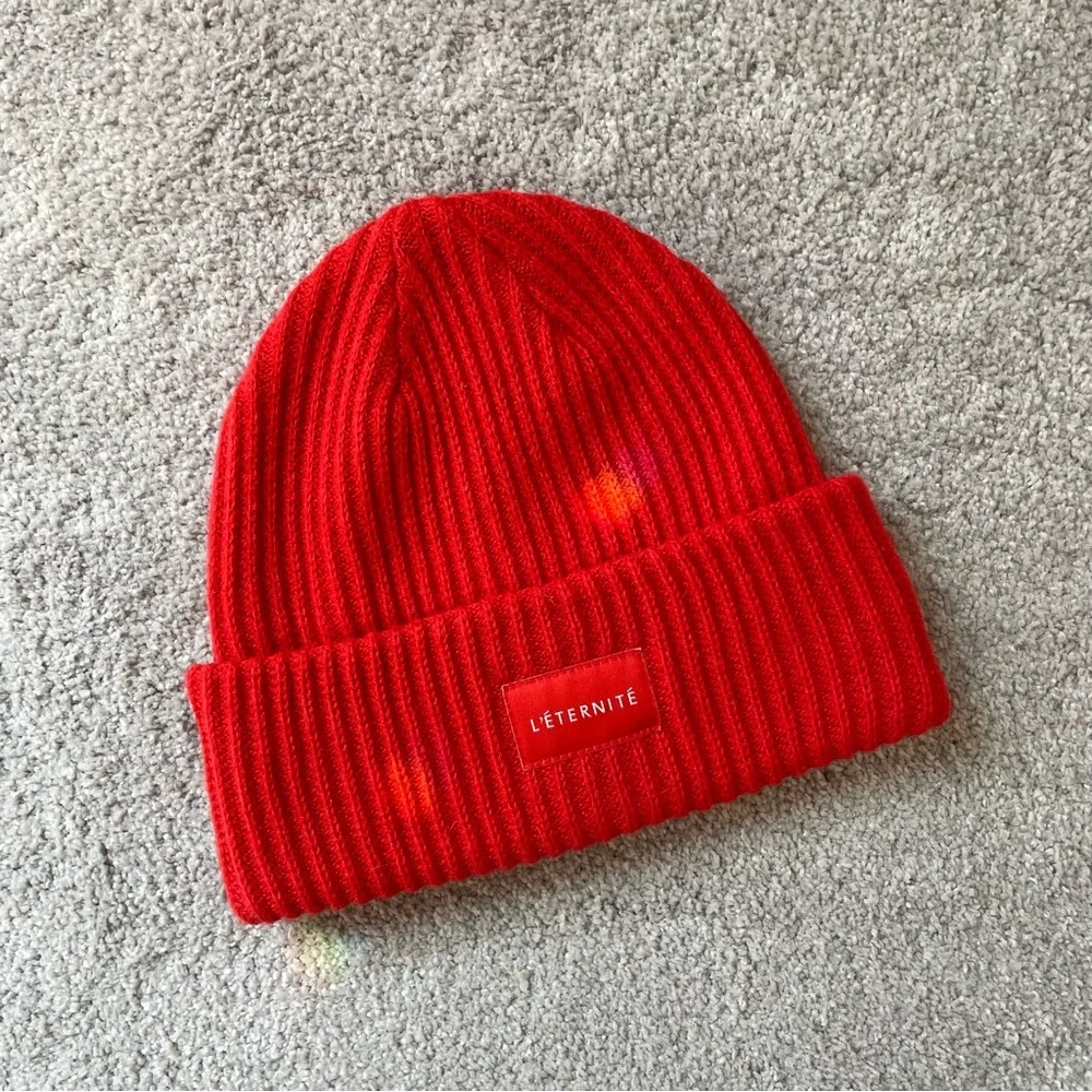 H&M L'Eternite Ribbed Beanie